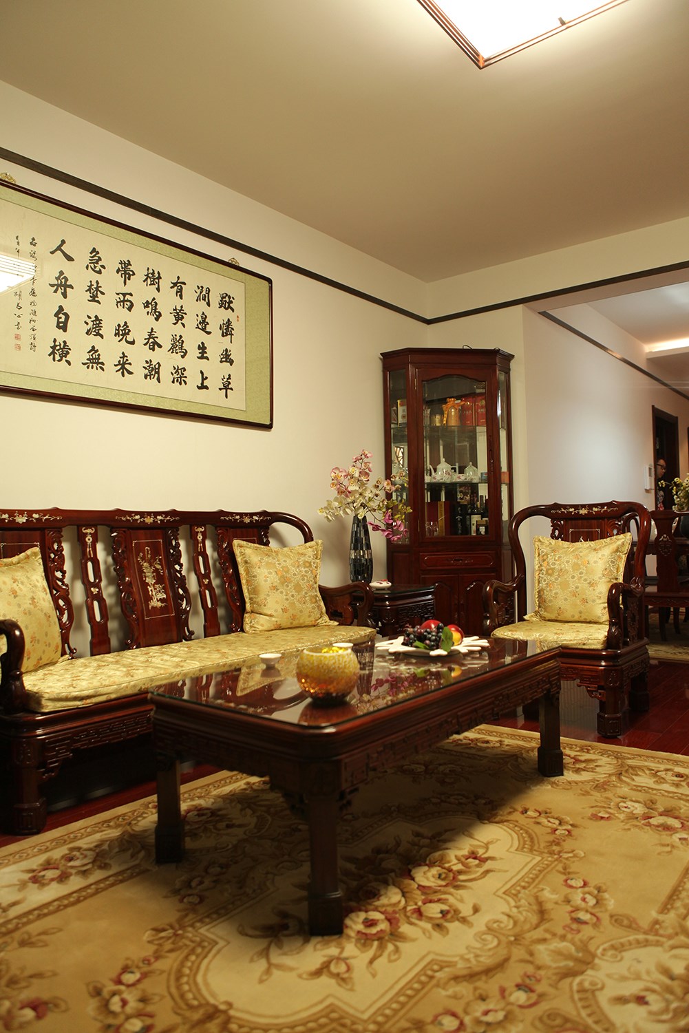 中式客廳沙發(fā)背景墻實景圖
